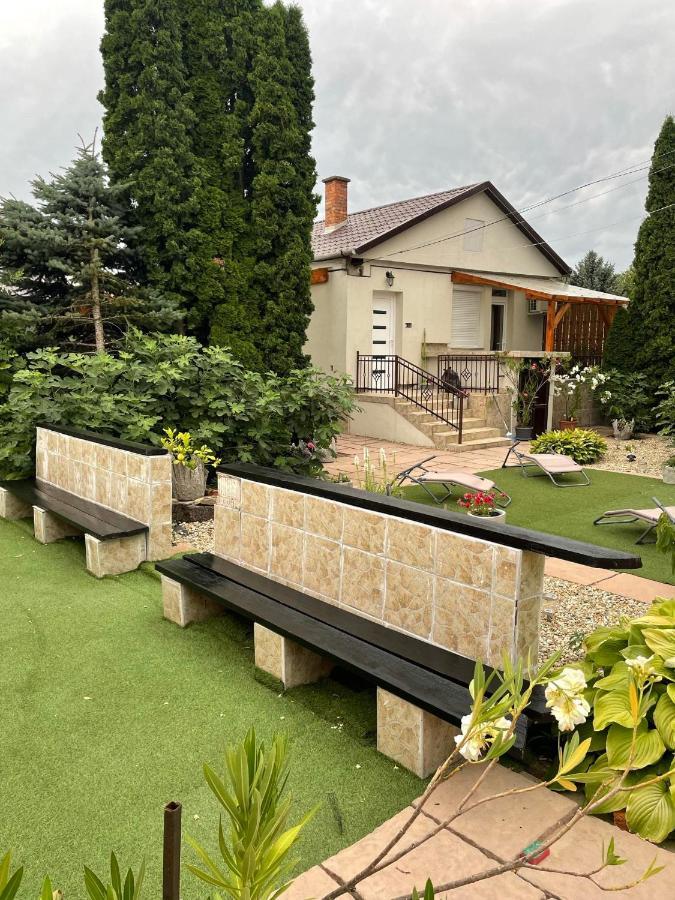 Adam Apartman Hajdúszoboszló Extérieur photo