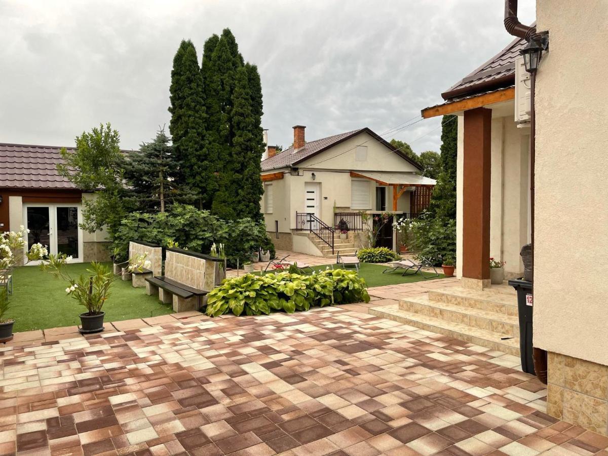 Adam Apartman Hajdúszoboszló Extérieur photo