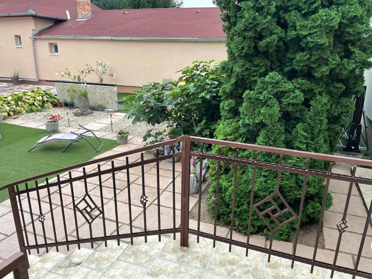 Adam Apartman Hajdúszoboszló Extérieur photo