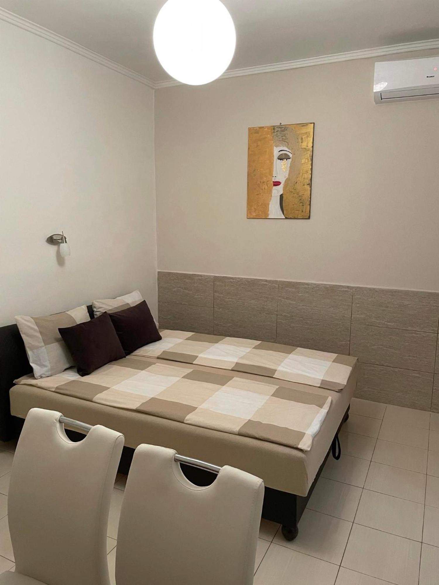 Adam Apartman Hajdúszoboszló Extérieur photo
