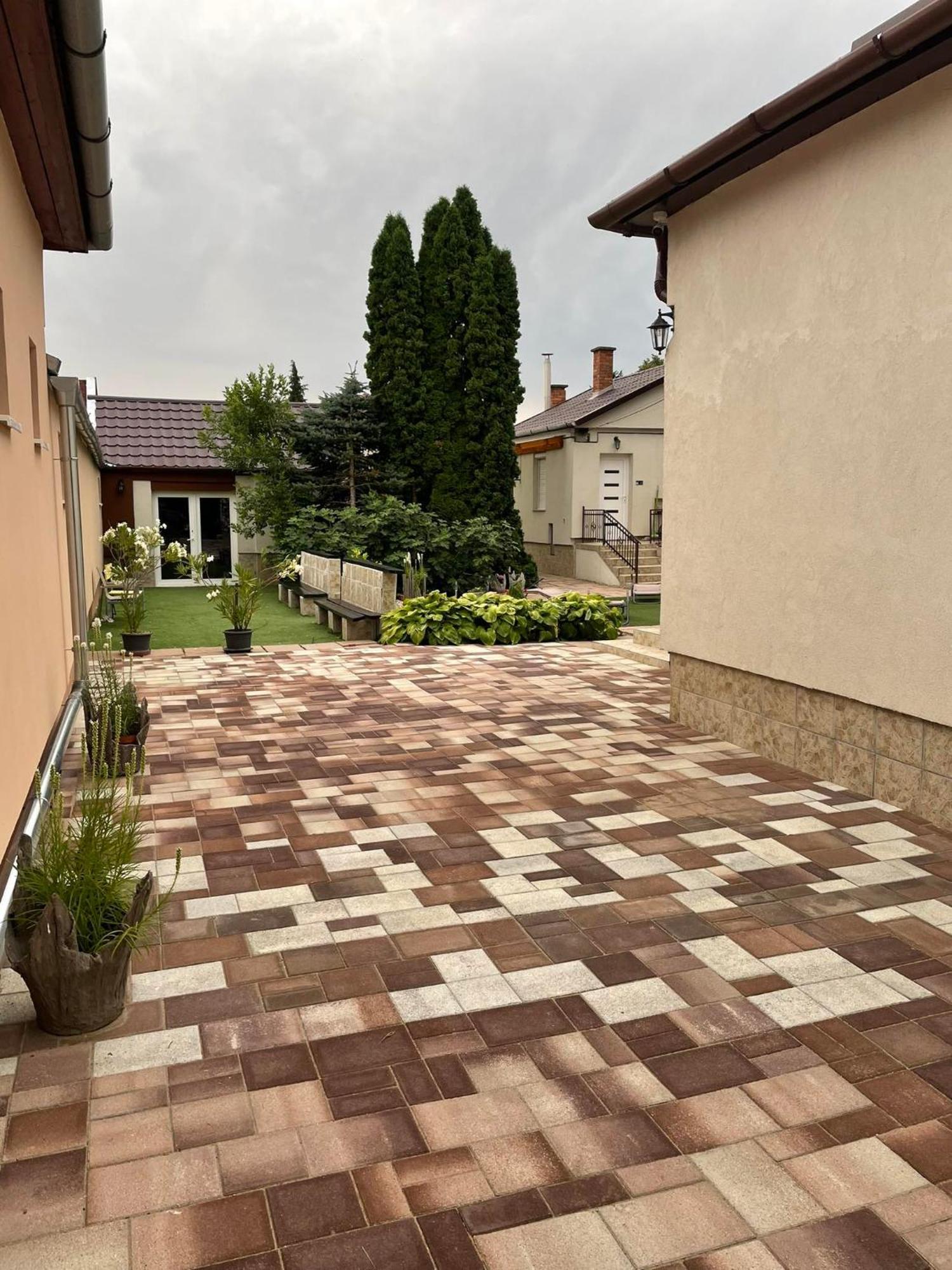 Adam Apartman Hajdúszoboszló Extérieur photo