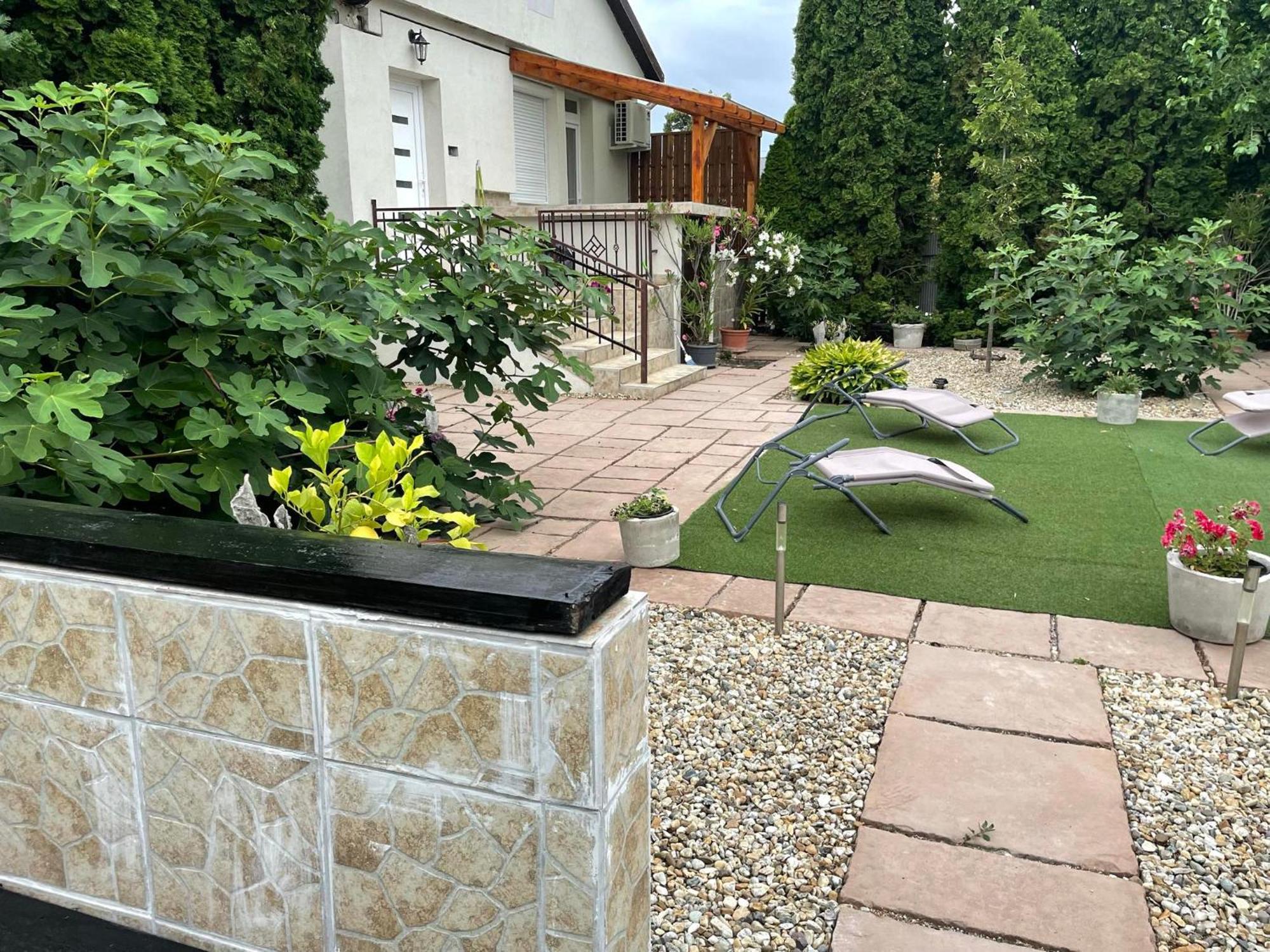 Adam Apartman Hajdúszoboszló Extérieur photo